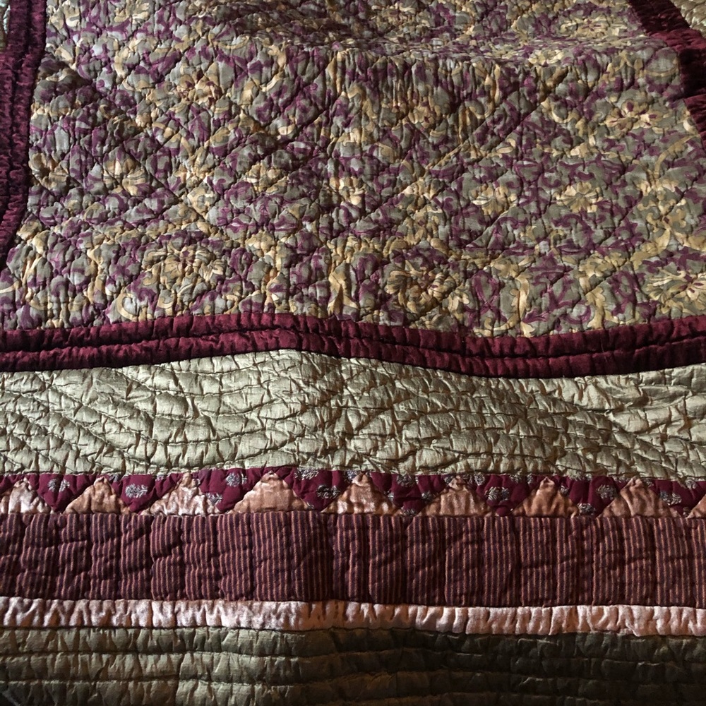 100% Cotton King Size Heirloom Quilt